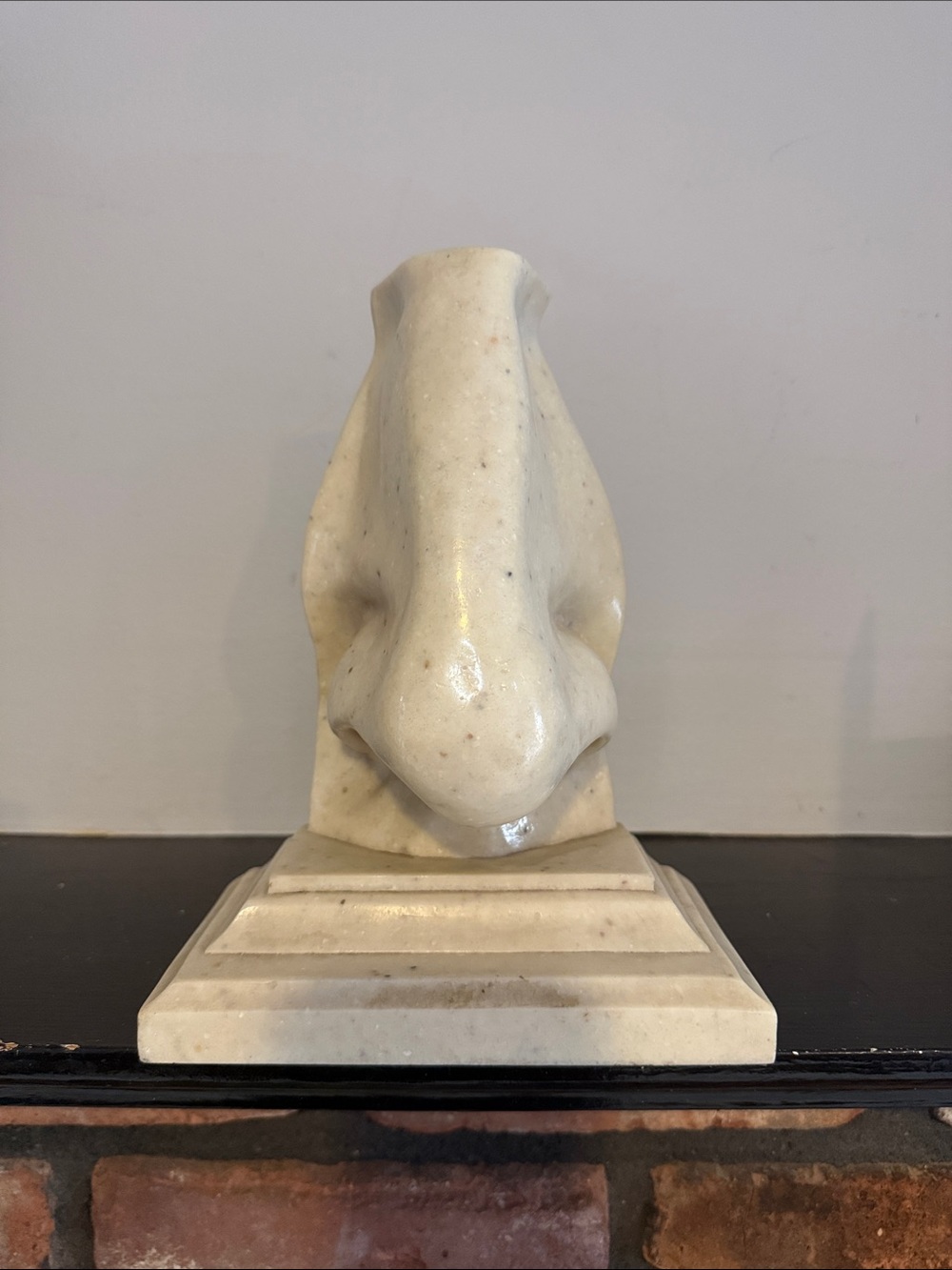Decorative Cream Marble Nose Sculpture Accent bookend
